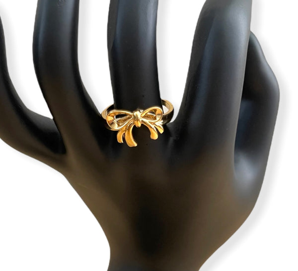 Gold Bow ~ Ring